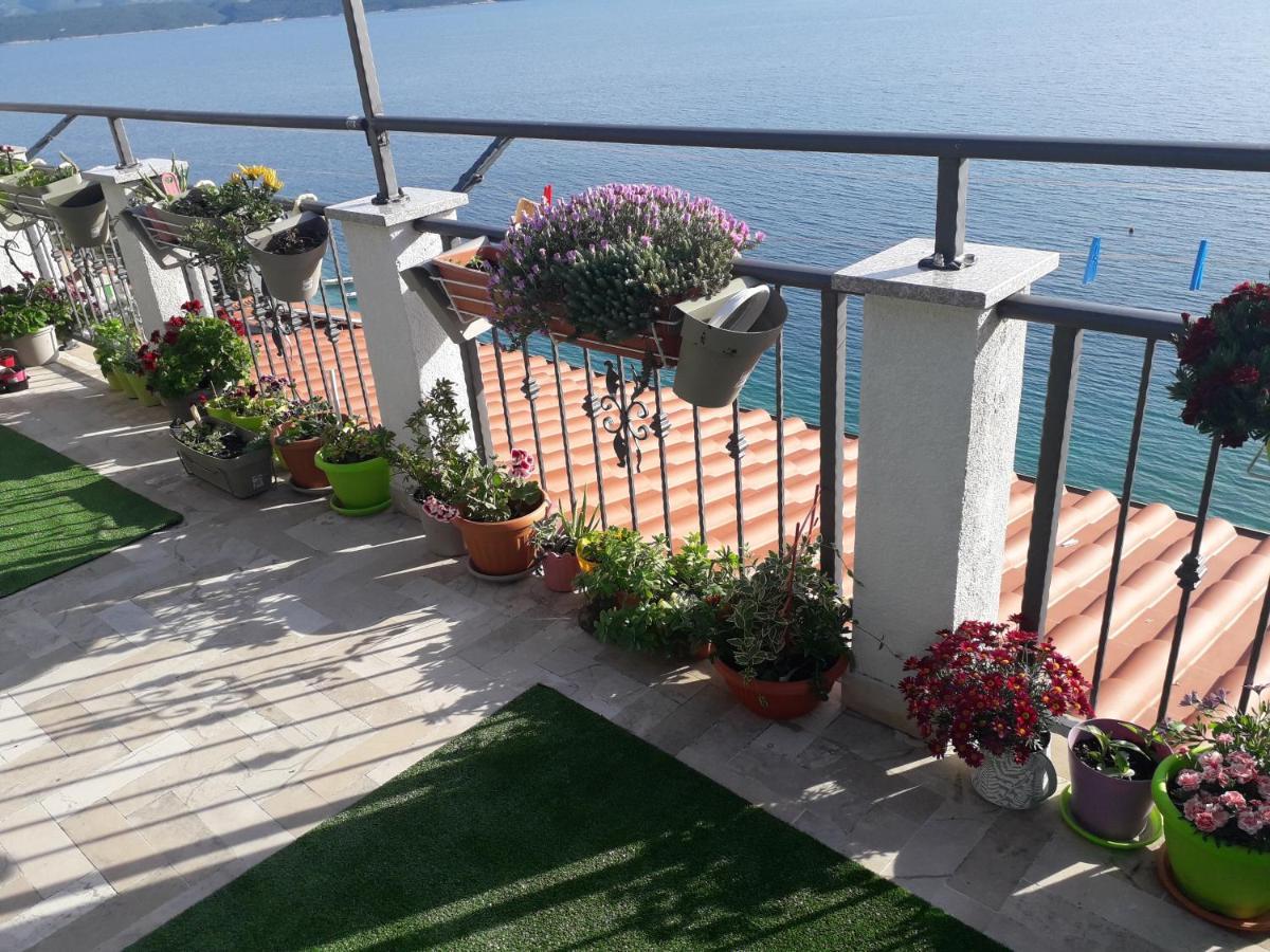 Leonarda Daire Omiš Dış mekan fotoğraf